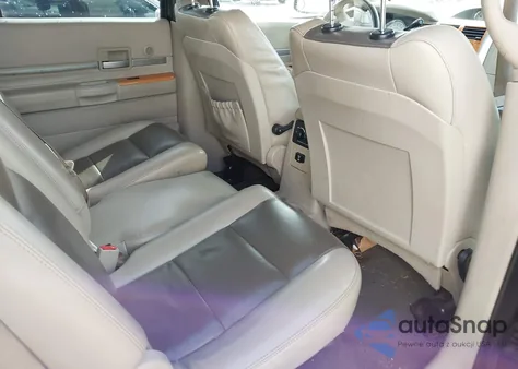 2008 Chrysler Aspen Limited z USA, uszkodzony, nr VIN 1A8HX58288F132250